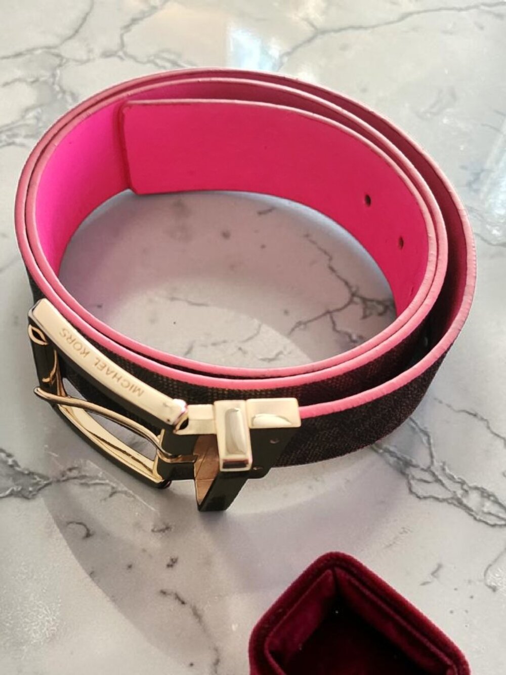 Sz 2x to 3x Michael Kors Reversible Belt – Brown Logo / Hot Pink Leather